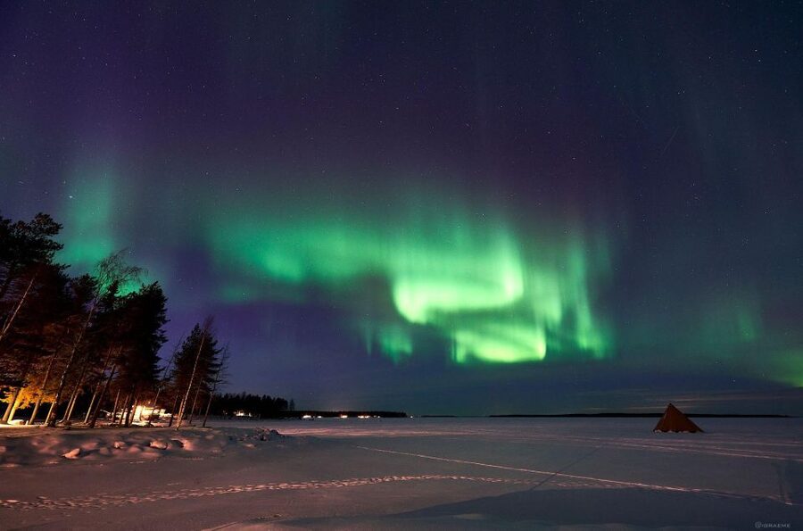 Luleå : Northern lights snowmobile tour - Why a Northern Lights snowmobile tour near Luleå feels different