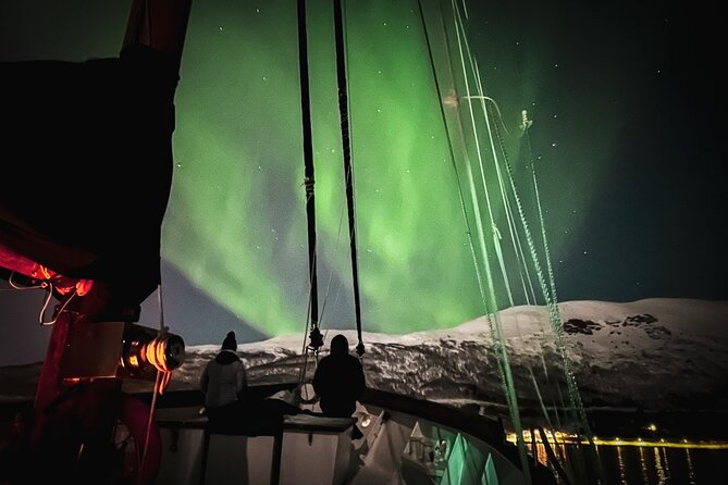 Luxury Northern Lights Yacht Cruise with Hot Tub from Tromsø - Reindeer soup and warm drinks: the onboard comfort you’ll notice most