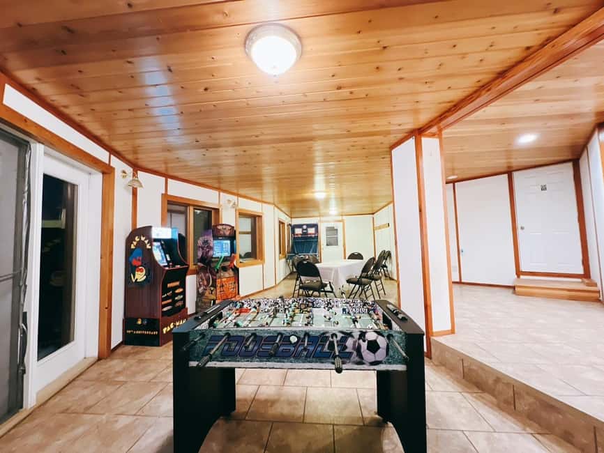Madeline Lake: Aurora Lodge and Aurora Chasing Tour - What to Pack and What to Expect in the Cold