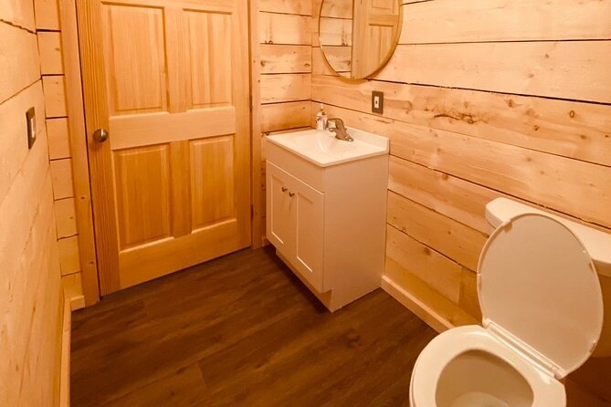 Mountaintop 360° Best Alaskan Cabin with Photography @Aurora Camp - Aurora photography help: you’ll get better results without being a pro