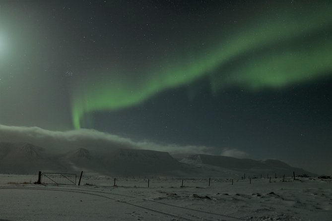 Northern Lights 4x4 Jeep/van Tour from Akureyri - Price and Value for a 2–3 Hour Aurora Hunt