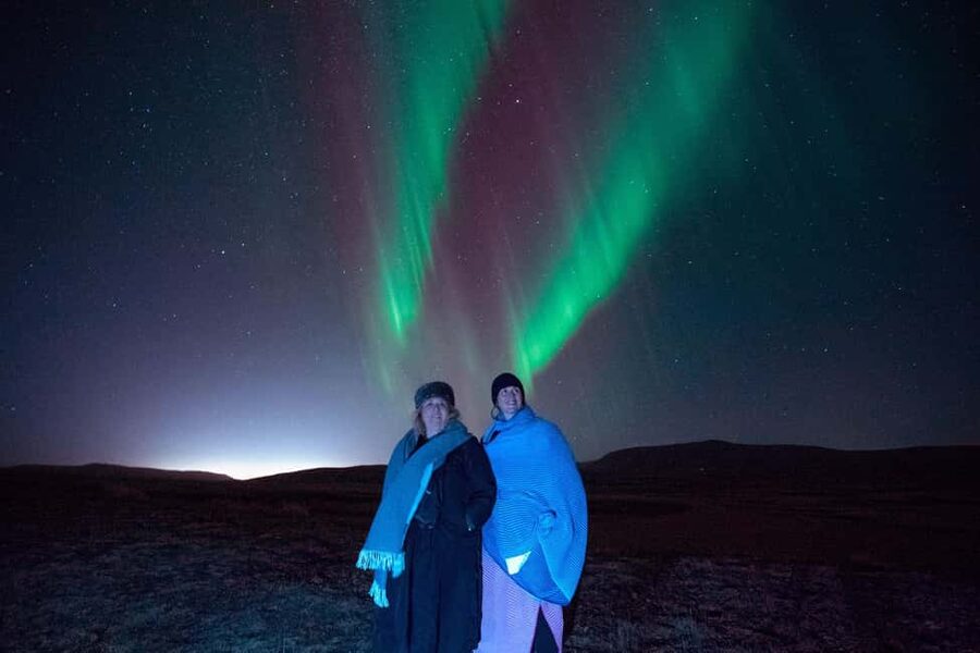 Northern Lights 4x4 Super, Photos, Hot Cocoa, Pastries - Leaving Reykjavik Glow Behind