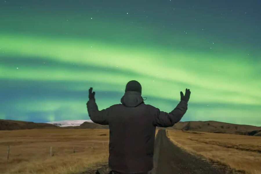 Northern Lights 4x4 Super, Photos, Hot Cocoa, Pastries - Price and Value: Is $162 Worth It?