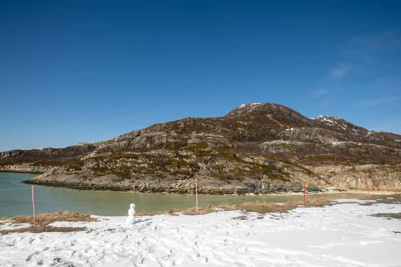 Northern Lights Adventure in Tromsø with Free Photos - What to wear and bring: socks, boots, and the snow reality check