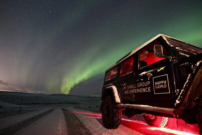 Northern Lights and Stargazing Small-Group Tour with Local Guide - The Northern Lights Exhibition Center Stop: Why a Quick Look Can Help