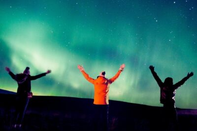 Northern Lights Bus Tour from Reykjavik with Hot Chocolate - Þingvellir First Stop: Getting Away From City Glow