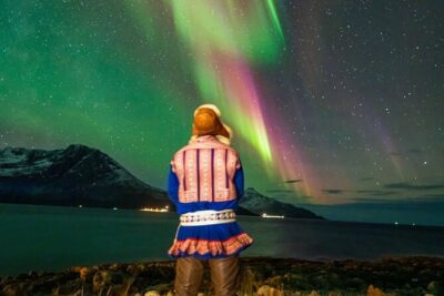 Northern Lights Chase with Sámi & local storytelling - Sámi storytelling during the drive: More than weather talk