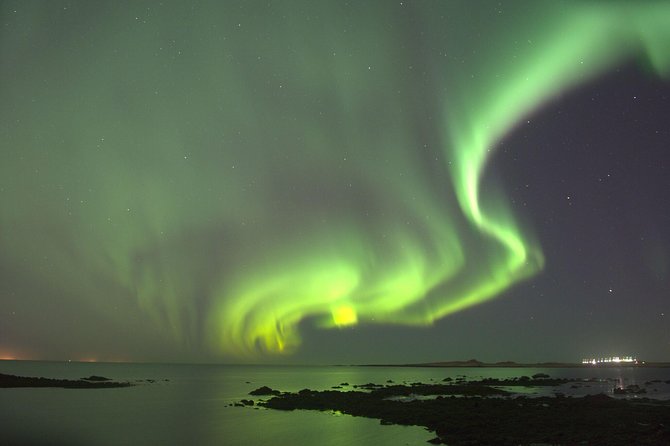 Northern Lights Cruise from Downtown Reykjavik - Entering the Reykjavik aurora game with a 2-hour cruise