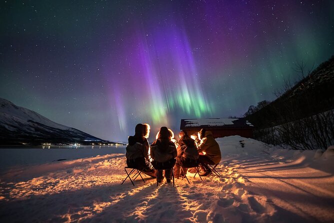 Northern Lights Expedition Tromsø - 6 people - Arctic Photo Guide - Tromsø Northern Lights chase: why small-group matters