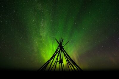 Northern Lights Hunt - Staying warm for 3 hours: thermal suit, gloves, and coffee