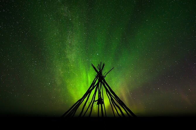 Northern Lights Hunt - Staying warm for 3 hours: thermal suit, gloves, and coffee