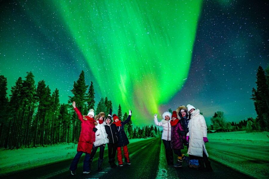Northern Lights Hunting Adventure in Lapland - How Wild About Lapland turns an Rovaniemi night into an aurora hunt