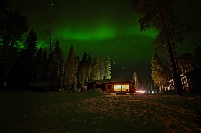 Northern Lights Hunting in Lappish old cottage - Pickup and Timing in Rovaniemi: Your Evening Depends on the Clock