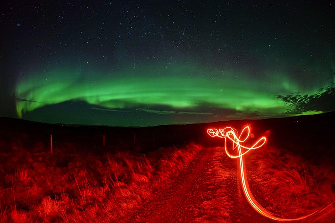 Northern lights hunting with plan G - Why private aurora hunting at 9 pm beats the big-bus routine
