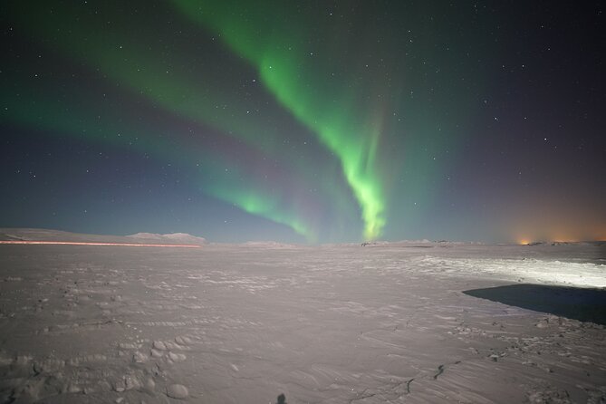 Northern Lights In luxury off-road SUV with Photos and Treats - Quick Aurora-Hunt Key Points (what makes this stand out)