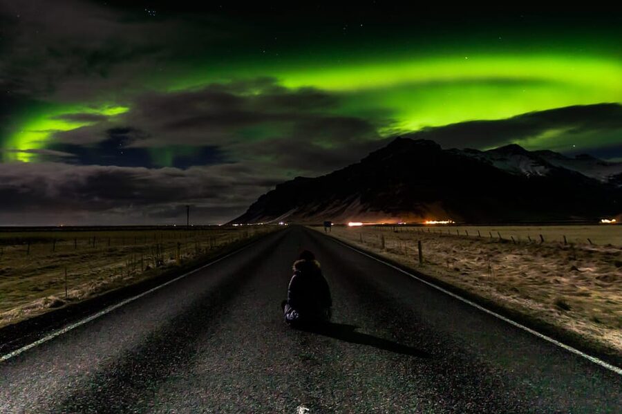 Northern Lights in Mini Bus, Photos, Hot Cocoa and Pastries - Mini bus setup: Mercedes Sprinter comfort for a long, cold wait