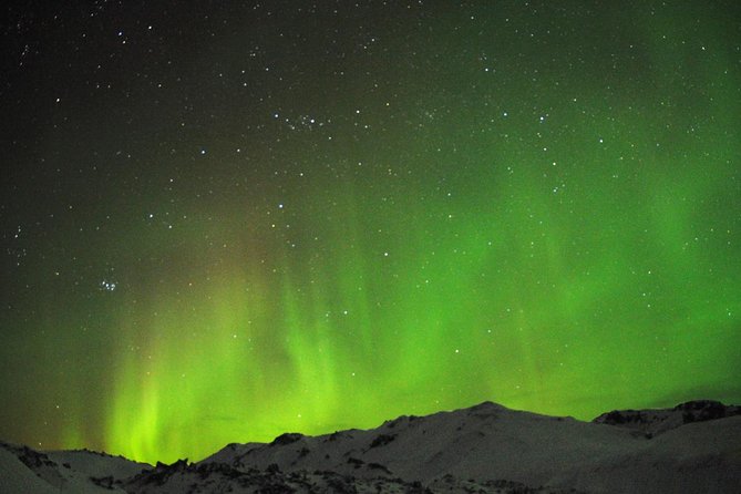 Northern Lights Minibus Tour with Hot Cocoa, Blankets & Photos - Northern lights hunting starts with a “best conditions” mindset