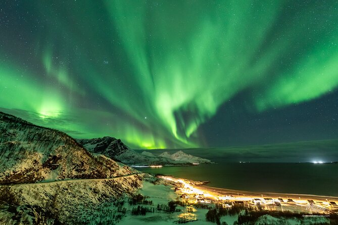 Northern Lights Minibus with Photos Dinner Warm suits - The minibus plan: 6:00 pm start and how the timing feels in real life