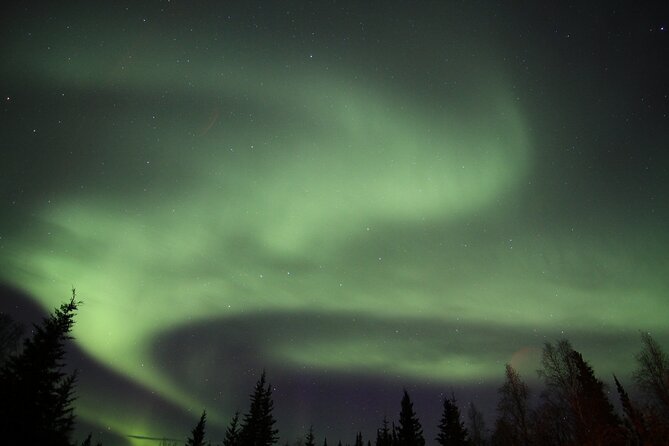 Northern Lights Murphy Dome Viewing in Fairbanks - Viewing Time at Murphy Dome: Crowds, Headlights, and Light Pollution