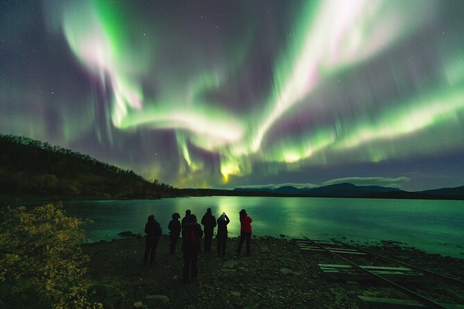 Northern Lights Photo Expedition Dinner Included from Abisko - Small Group Energy: Why a Max of 8 Works for Photography