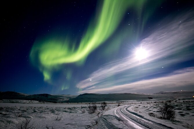 Northern Lights Photography from Akureyri - The countryside viewing: where Eyjafjörður helps your odds