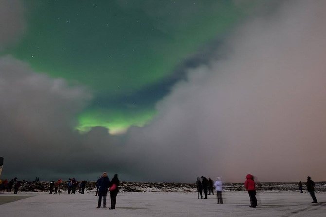 Northern Lights Small Group Guided Tour from Reykjavik - The ride: WiFi, bus fare, and what you should do on the way