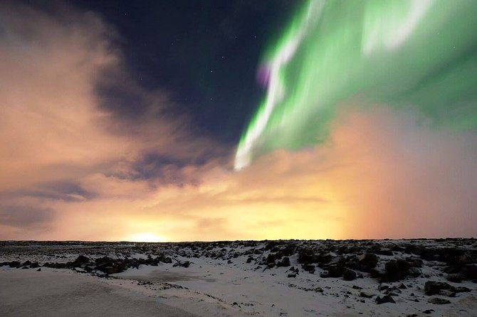 Northern Lights Small Group Guided Tour from Reykjavik - The viewing stops: what to expect outside