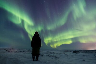 Northern Lights Small Group Tour from Reykjavik with Free Photos - Reykjanes Peninsula: trading Reykjavik lights for forecasted skies