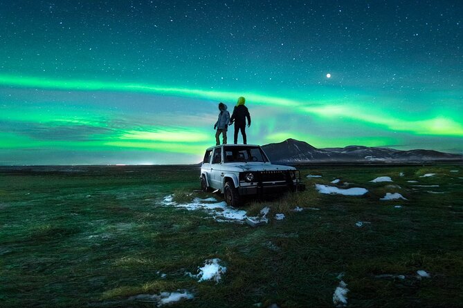 Northern Lights Small-Group Tour with Free Photos & Hot Chocolate - Key Things I’d Book This For