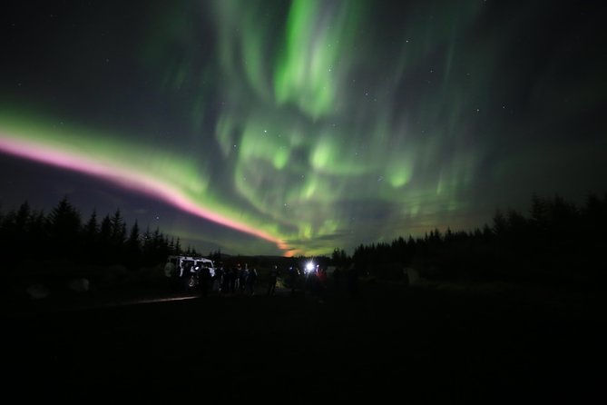 Northern Lights Superjeep Tour from Reykjavik - Photos with the lights: what the included pictures actually do for you