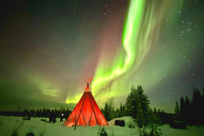 Northern Lights Tour At The Campfire - What the Guides Do (Beyond Pointing Up)