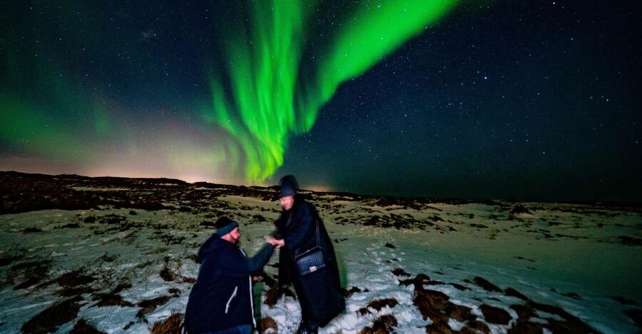 Northern Lights Tour From Reykjavik with Photography - The first stop: a guided hour before you point your camera