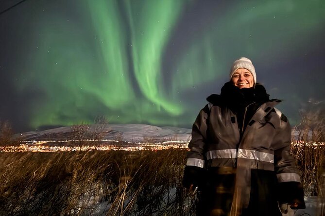 Northern Lights Tour with Hot Food and Drinks in Tromso - The bonfire under the stars: food, hot drinks, and why it’s more than a break