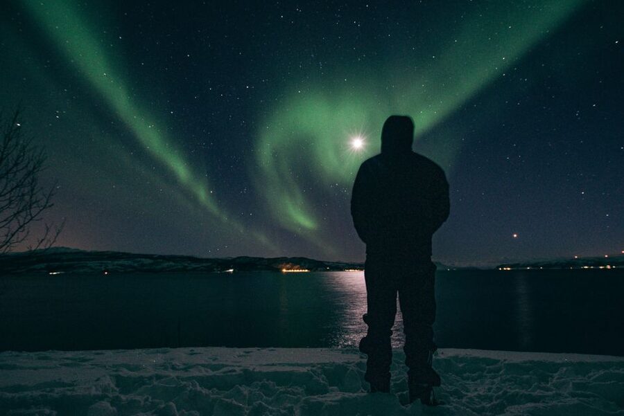 Northern lights Tromsø - small group tour with local guide - How the Aurora Hunt Actually Works From Tromsø