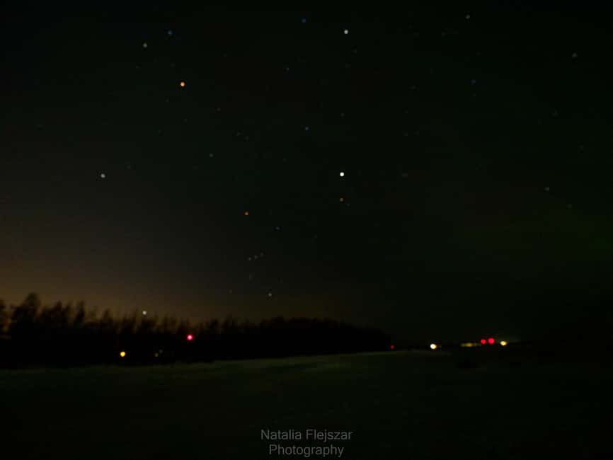 Oulu: Guided Night Walking Tour with Northern Lights Hunting - Who should book this Oulu Northern Lights walking tour