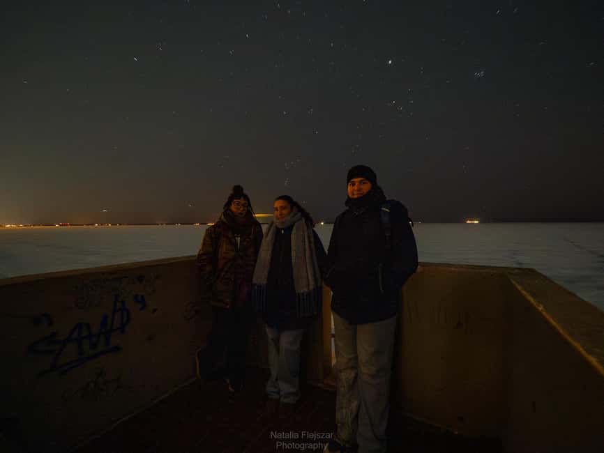 Oulu: Guided Night Walking Tour with Northern Lights Hunting - Walking through Pikisaari and the Oulu River delta