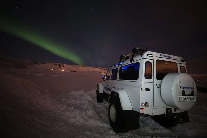 Private Guided Superjeep Northern Lights Hunt - What a Viewing Stop Looks Like (And Why It’s Not the Same as Daytime)