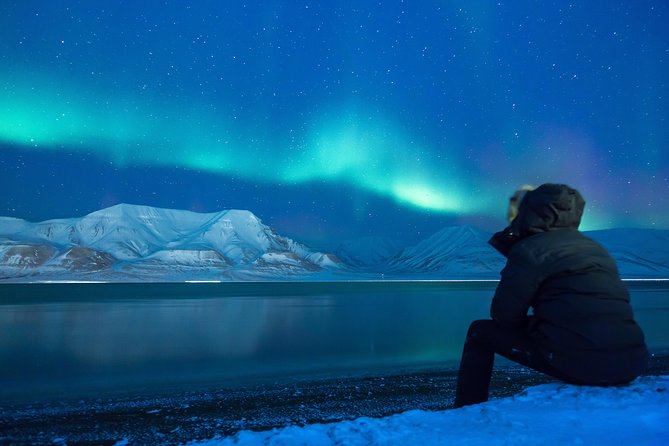 Private Super Jeep Northern lights hunt from Reykjavik - The off-the-beaten-path part: why smaller access can mean better odds