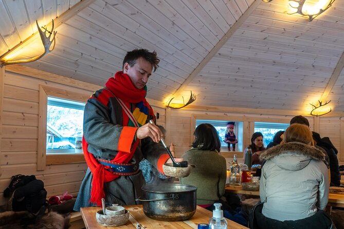 Reindeer Sledding and Feeding with Chance of Northern Lights Tromso - Weather reality: dressing, comfort, and the camp basics