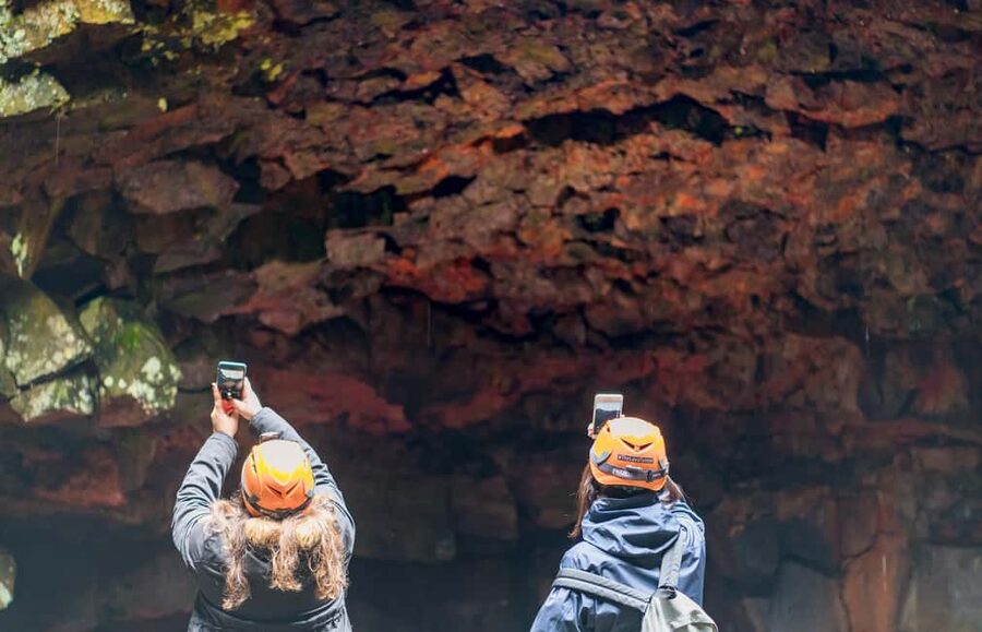 Reykjavik: Evening Lava Tunnel and Northern Lights Hunt - Price and value: is $189 actually fair for what you’re getting?