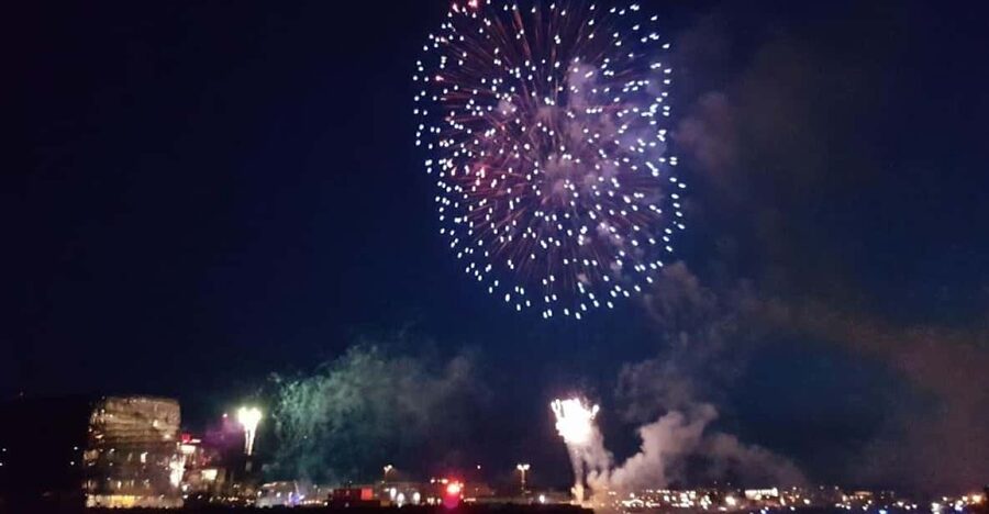 Reykjavík: New Year's Eve Northern Lights Yacht Cruise - Northern Lights Search Along Reykjavik’s Coast (And What to Realistically Expect)