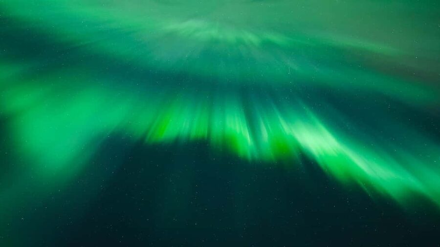Reykjavik: Northern Lights by 4x4 with Photos & Hot Cocoa - Included professional photos: better results than your phone glare
