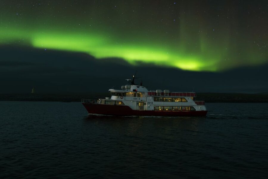 Reykjavík: Northern Lights Cruise - The sighting guarantee: what it means if the lights don’t show