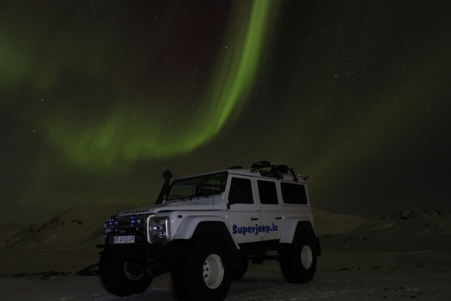 Reykjavik: Northern Lights Experience by Superjeep - Guide Energy and Group Mood: Why This Tour Often Feels Better Than the Alternative