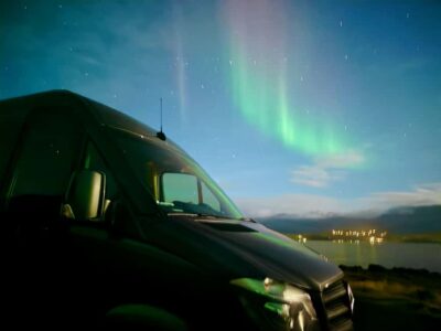 Reykjavik: Northern Lights Small Group with Surprise - A warm mini-bus aurora hunt: what the group size changes