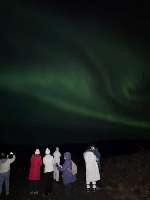 Reykjavik: Northern Lights Tour with Chinese Guide冰岛雷市中文极光团 - Who this tour fits best (and who should skip it)