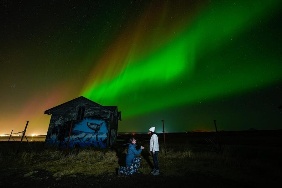 Reykjavik: Northern Lights Tour with Private Photographer - Key highlights worth your attention