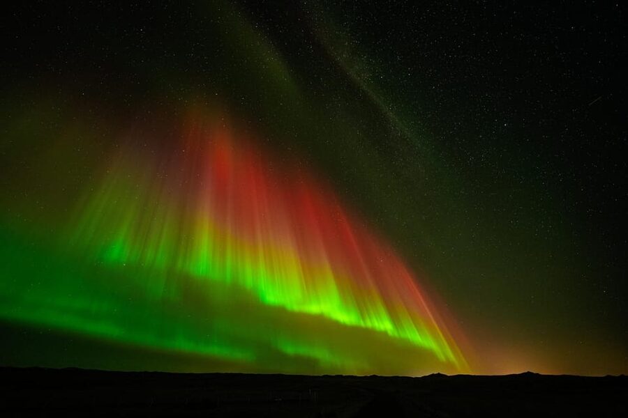 Reykjavik: Northern Lights Tour with Private Photographer - Unlimited pro photos, plus tripods you can borrow