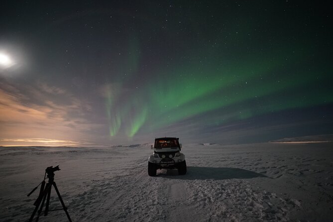 Reykjavik Northern Lights Tour with Pro Aurora Photos Small Group - Value check: is $148.50 a good deal for Reykjavik aurora photos?