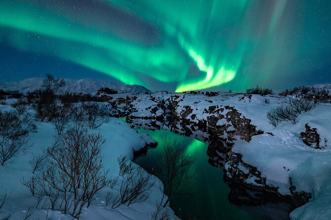 Reykjavik Northern Lights Tour with Professional Photographer - Reykjavik at night: why the drive matters